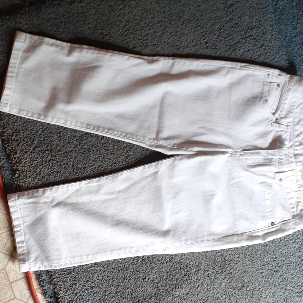 White denim capri Ann Taylor Loft